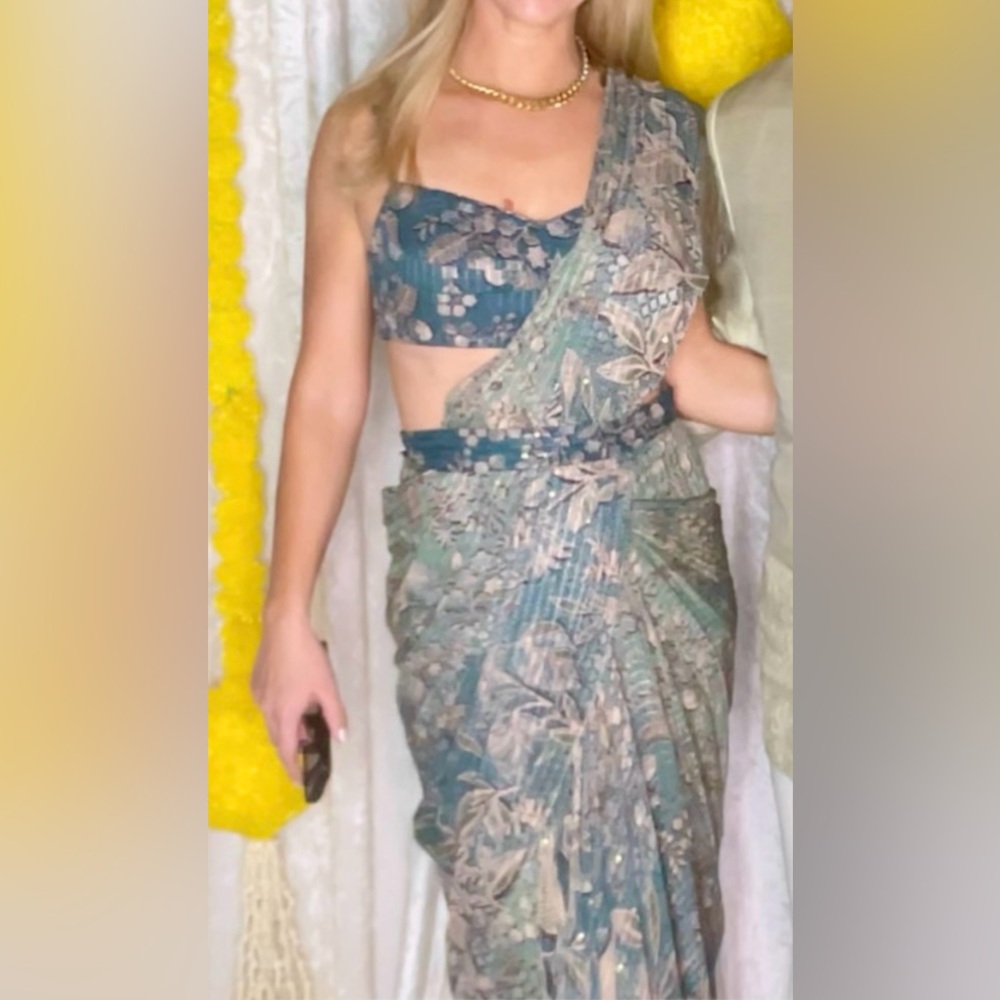 Anita dongre saree
